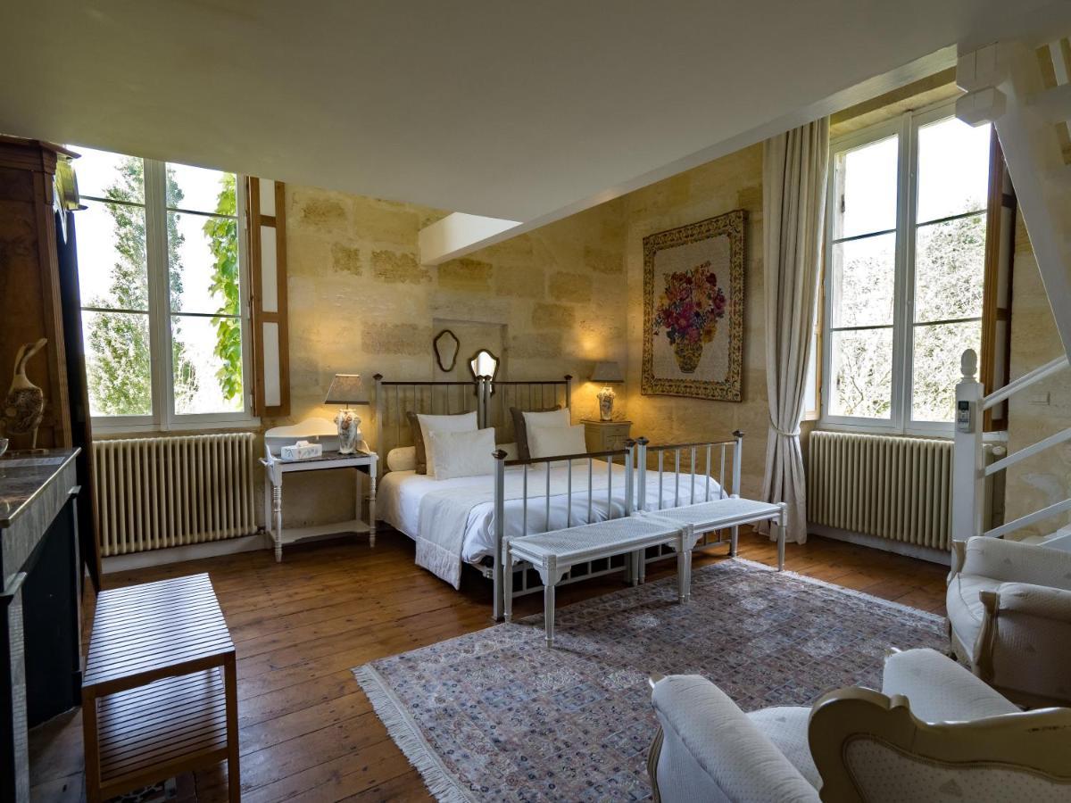 Hotel Petit Garros à Fronsac  Chambre photo